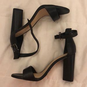 Gianni Bini Black heeled sandals